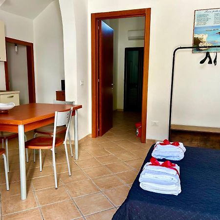 Suite Le Due Sorelle Torre dell'Orso Extérieur photo